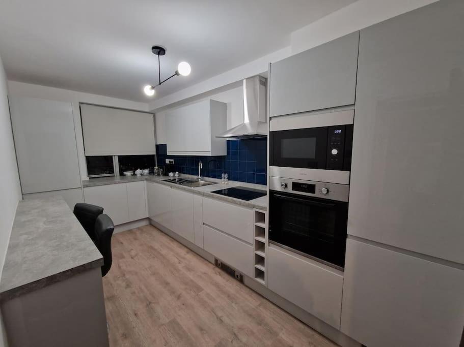לונדון Newly Renovated Apartment! מראה חיצוני תמונה